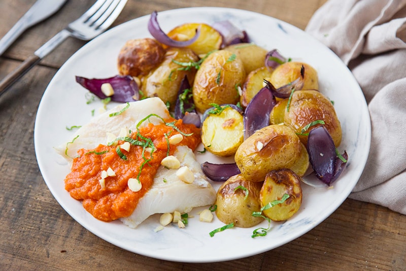 Lieu sauce romesco