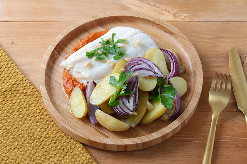 Lieu sauce romesco