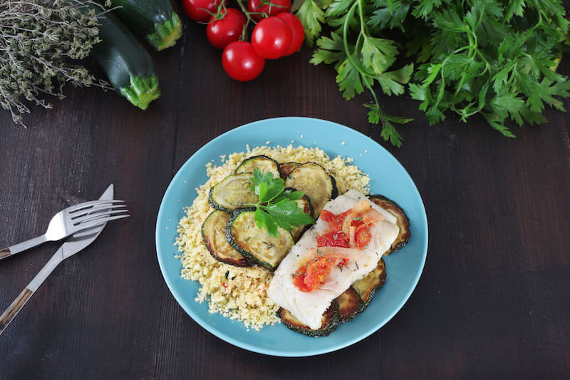 Filet de lieu concassé de tomates semoule