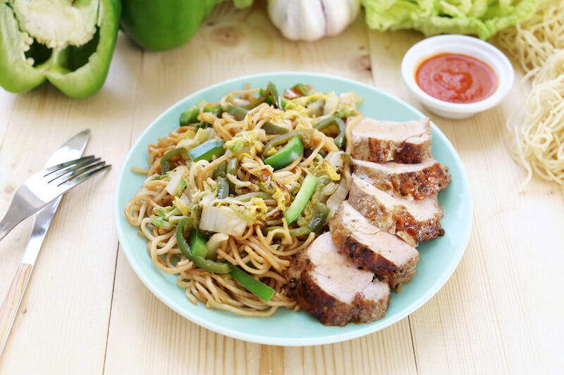 Filet mignon nouilles chinoises poivron