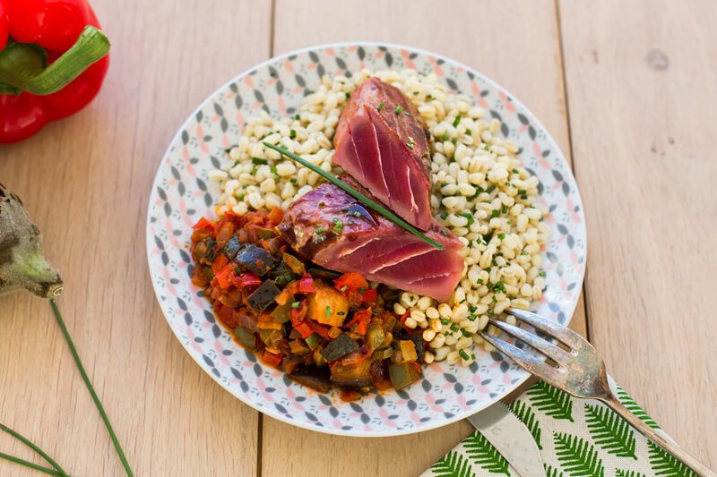Thon mi-cuit ratatouille et ebly